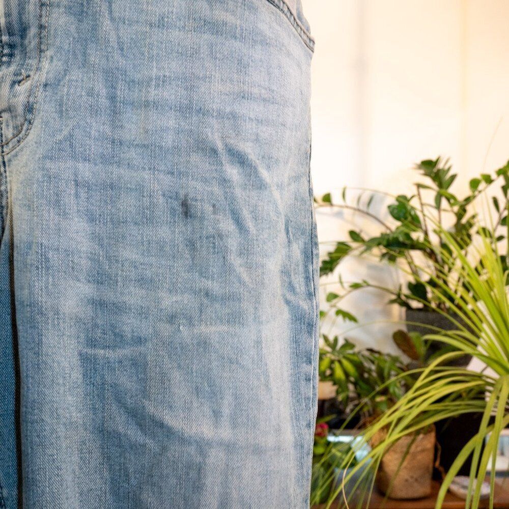 Levi Strauss Distressed Denim Jeans, Light Blue, 40 x 30 - Picture 8 of 11